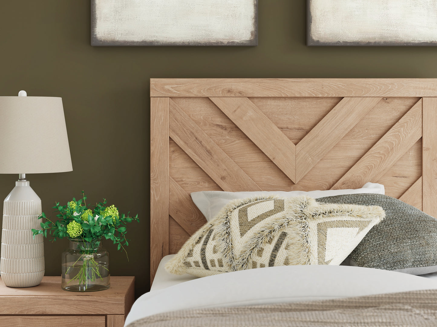 Sanginlane Panel Bed