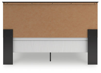 King Panel Bed with Mirrored Dresser, Chest and Nightstand
