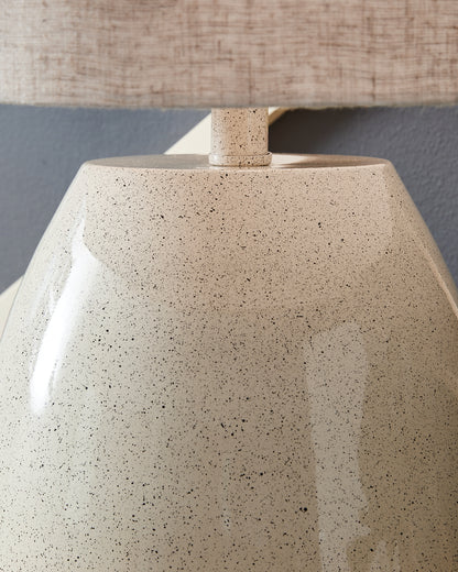 Linas Metal Table Lamp (1/CN)