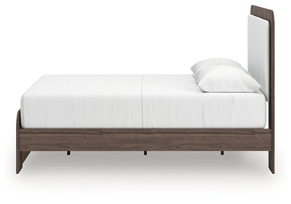 Kendanport Queen Upholstered Bed