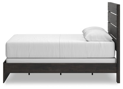 Hollivern Queen Panel Bed with Mirrored Dresser and Chest