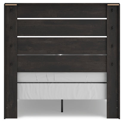 Hollivern Full Panel Bed with Mirrored Dresser and Chest