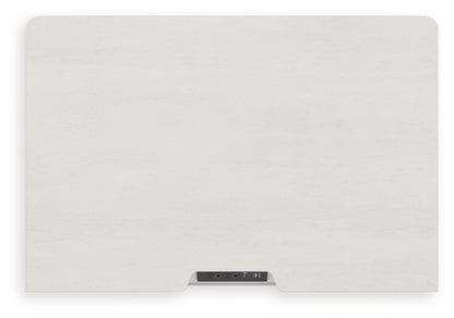 Rowlenstown California King Poster Bed, Dresser, Mirror and Nightstand